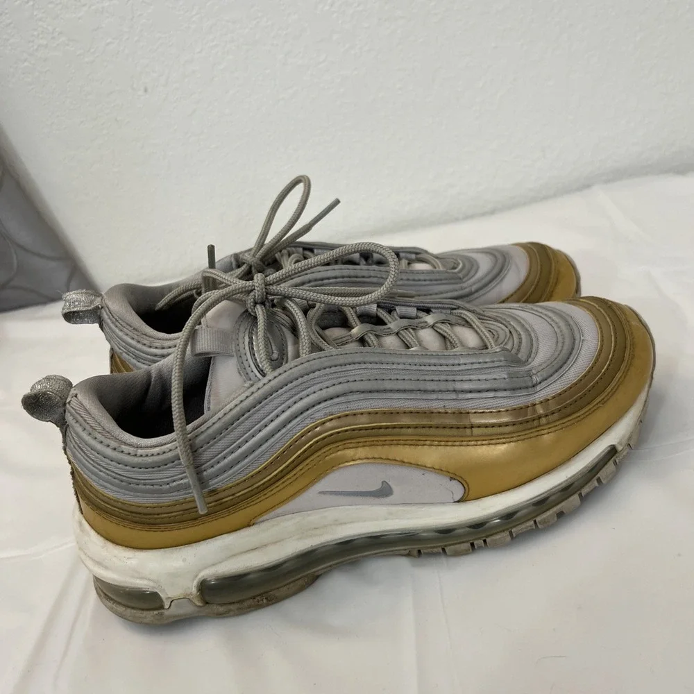 Nike Air Max 97 SE Womens Shoes Vast Grey Metallic Gold AQ4137 001 Size‎ 9 Gray